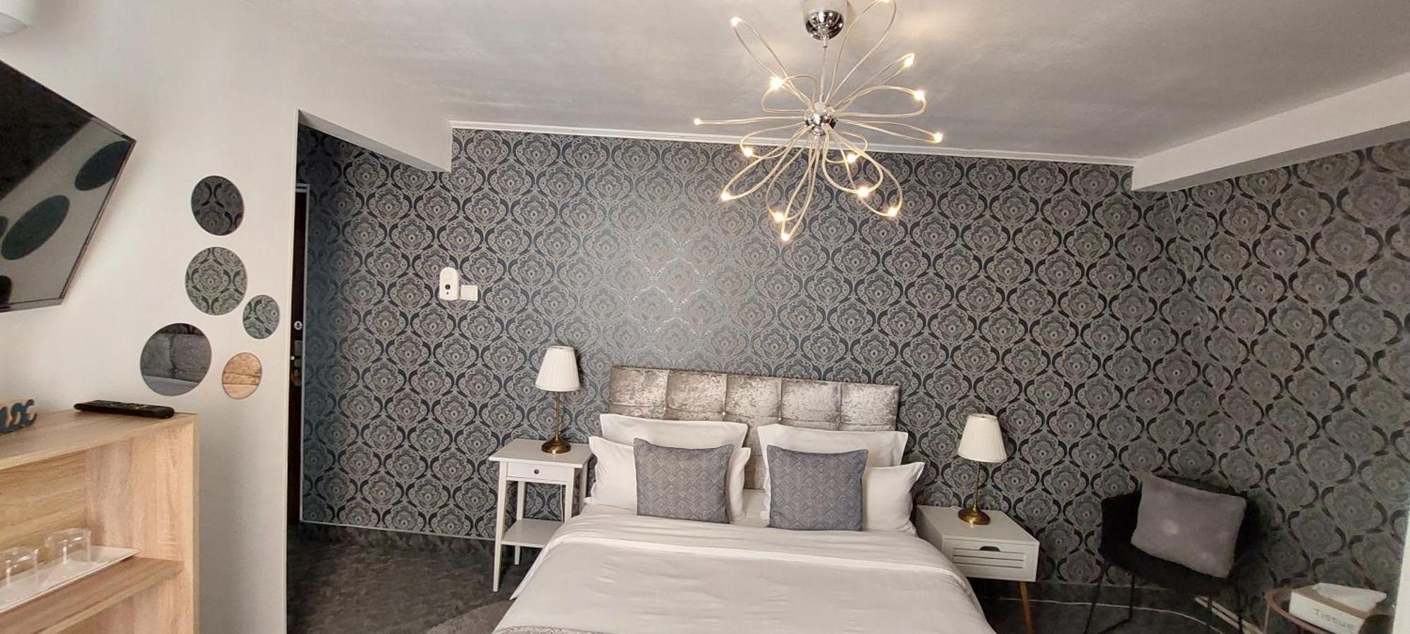 Harmony House Otel Târgu Jiu Dış mekan fotoğraf